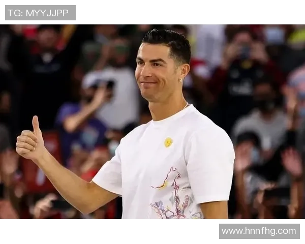 拍摄足球球星卡价格适宜多少钱