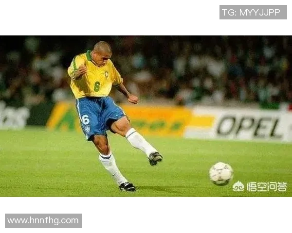 足球史上二十大传奇球星阵容完整解析及评价